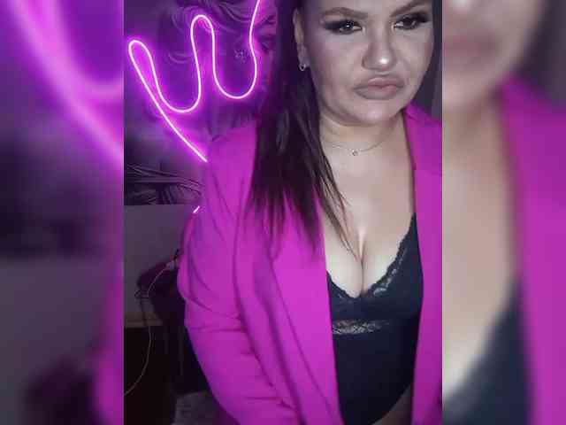 Brunetochkaaa webcam