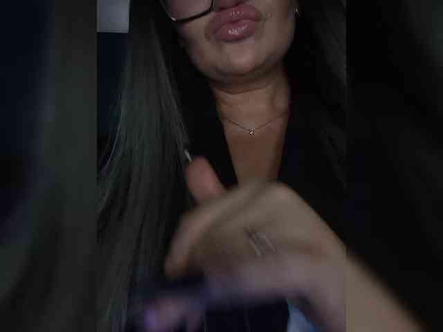 Brunetochkaaa webcam