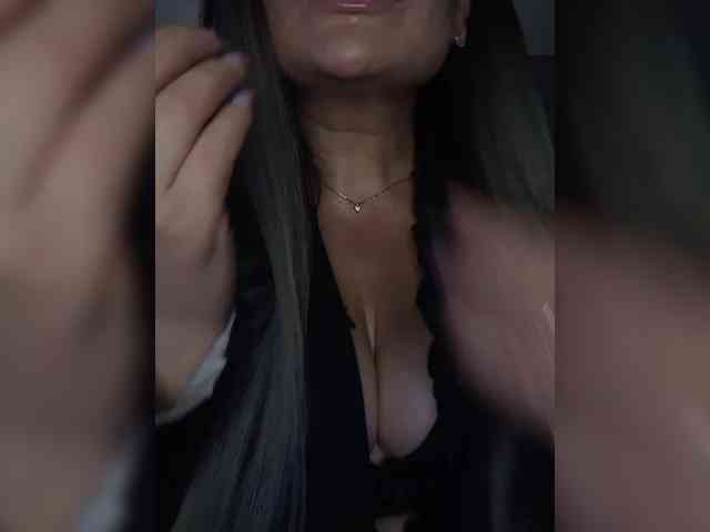 Brunetochkaaa webcam