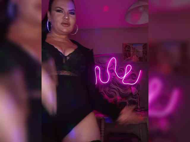 Brunetochkaaa webcam