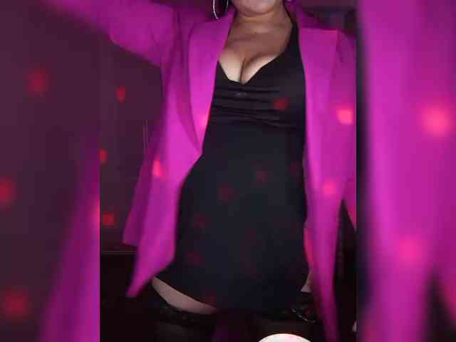 Brunetochkaaa webcam