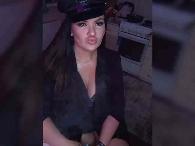 Brunetochkaaa webcam