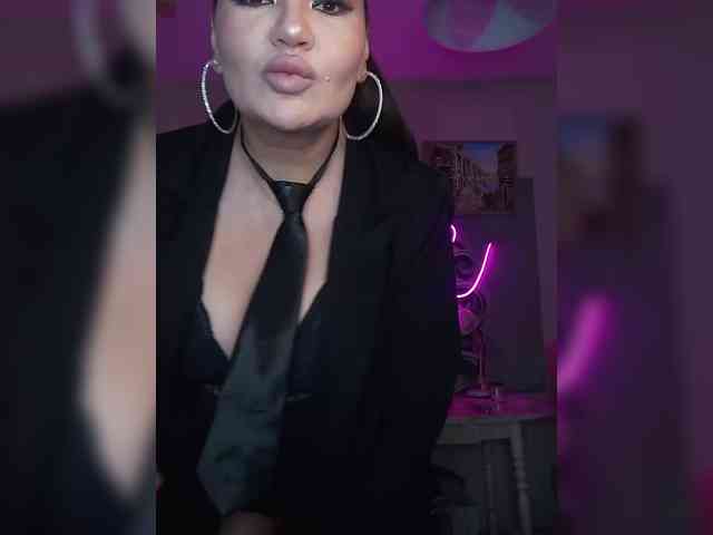 Brunetochkaaa webcam