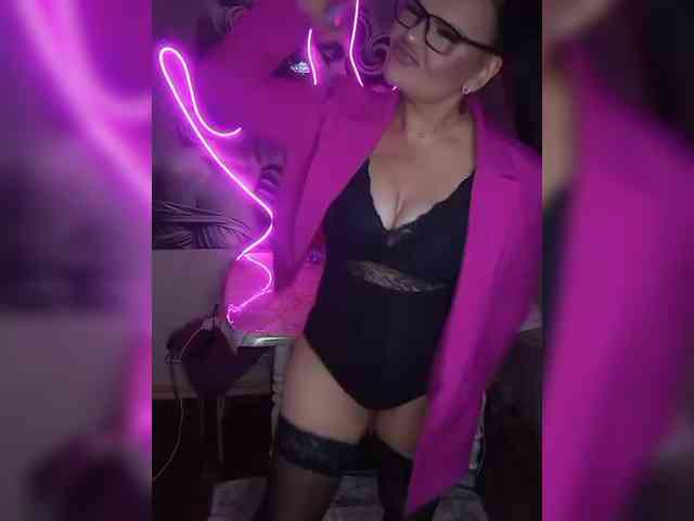 Brunetochkaaa webcam