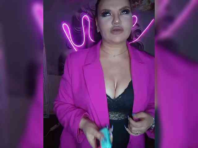 Brunetochkaaa webcam