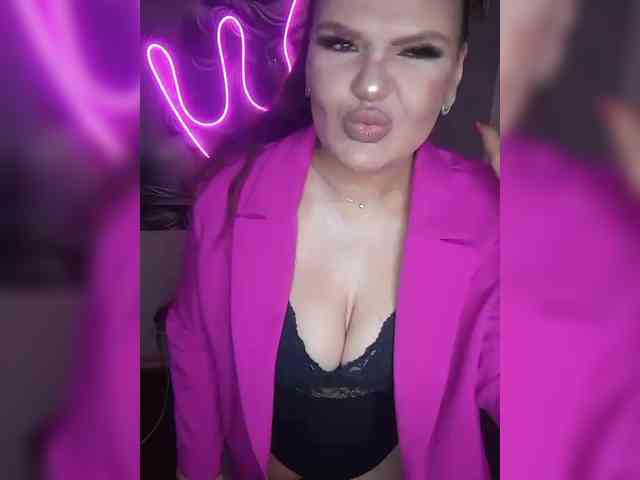 Brunetochkaaa webcam