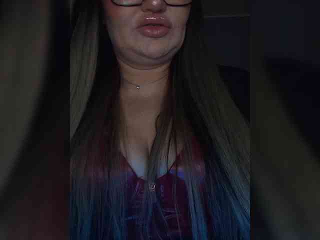 Brunetochkaaa webcam