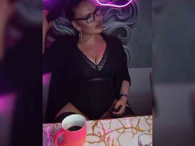 Brunetochkaaa webcam