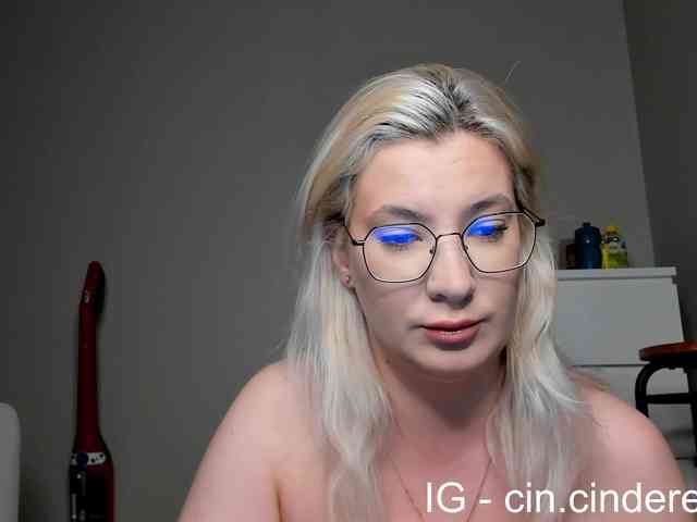 Cinderella07 webcam