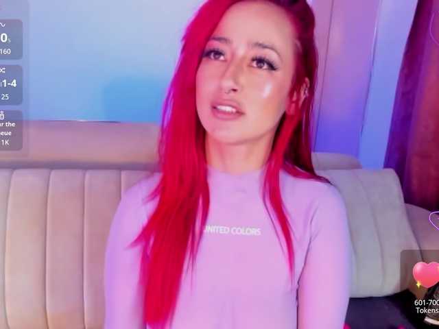 Mia-Bloom's BongaCams show and profile