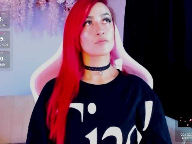 Mia-Bloom's BongaCams show and profile