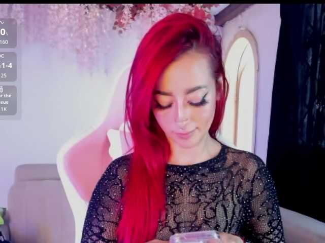 Mia-Bloom's BongaCams show and profile