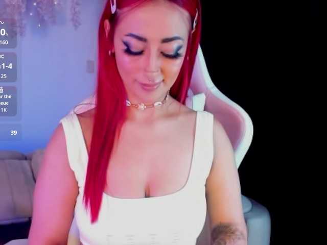 Mia-Bloom's BongaCams show and profile