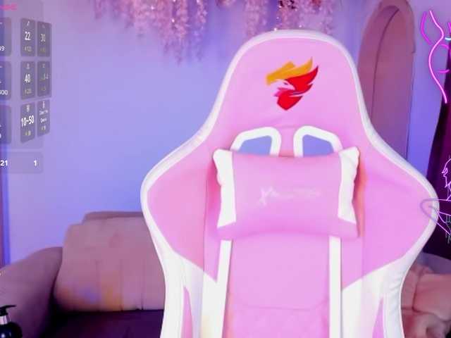 Mia-Bloom's BongaCams show and profile