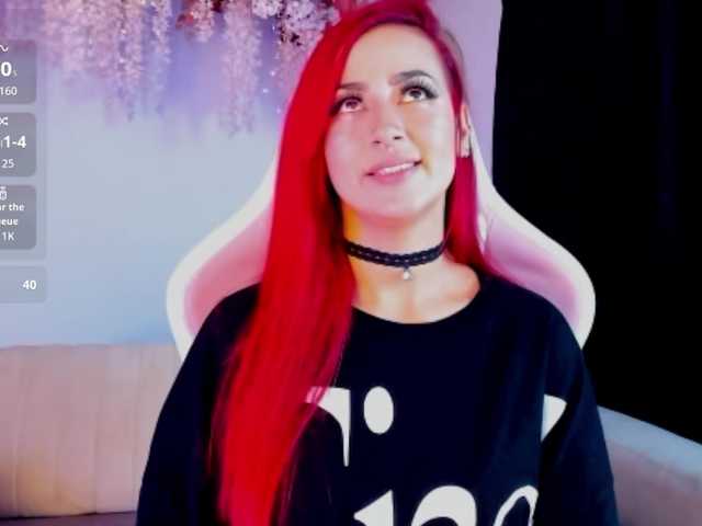 Mia-Bloom's BongaCams show and profile