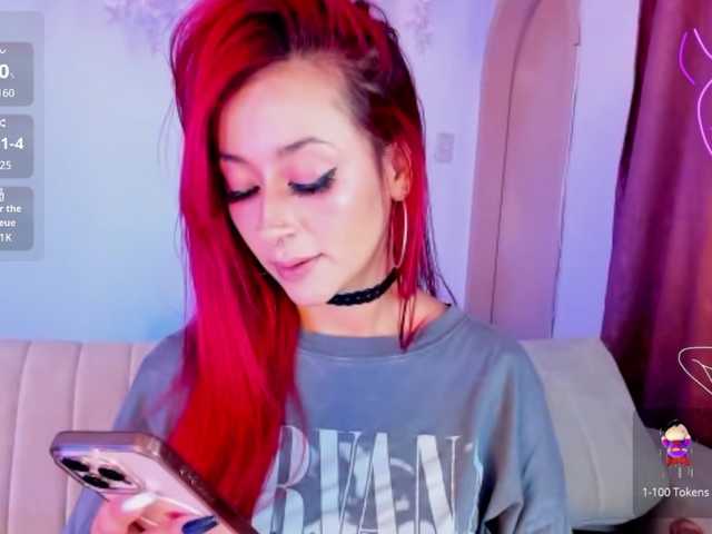 Mia-Bloom's BongaCams show and profile