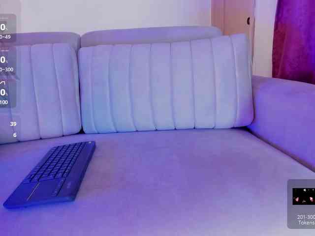 Mia-Bloom webcam