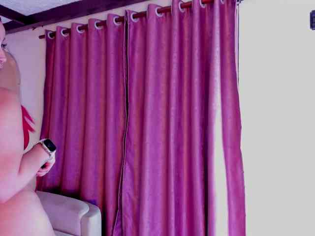 Mia-Bloom webcam