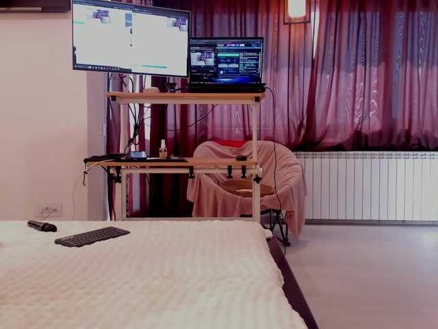 aryahunt's BongaCams show and profile