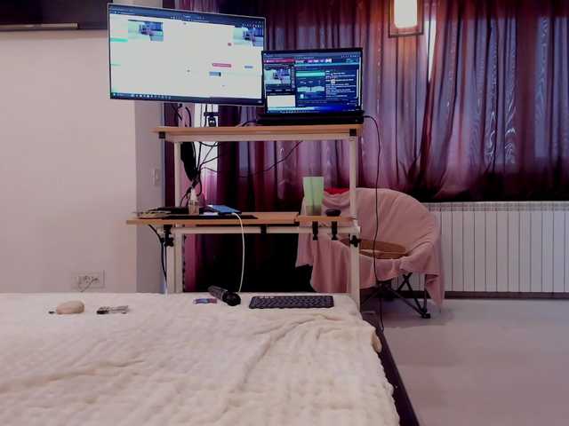 aryahunt's BongaCams show and profile