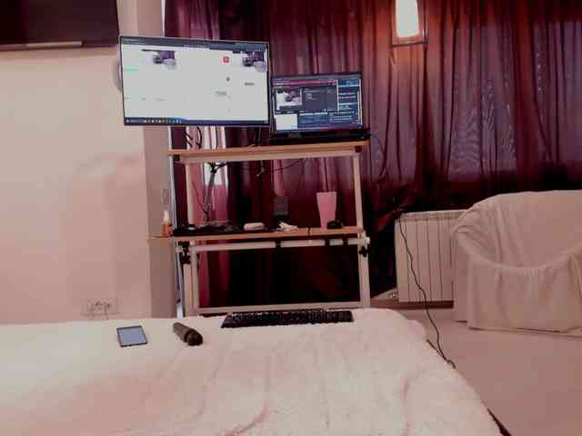 aryahunt Live Webcam on BongaCams