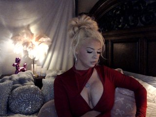 GwenTaylor Porn Show