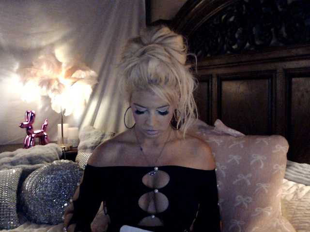  xtinastar chat room