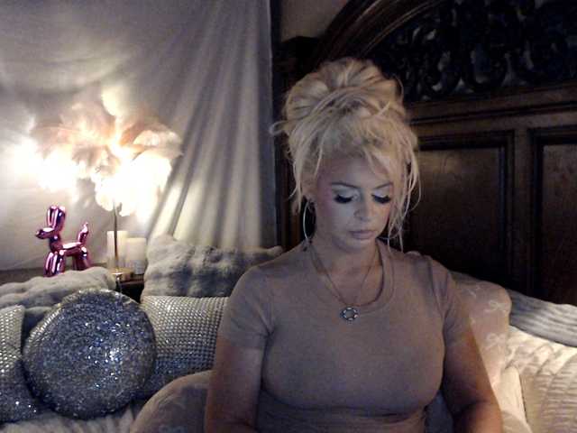  xtinastar chat room
