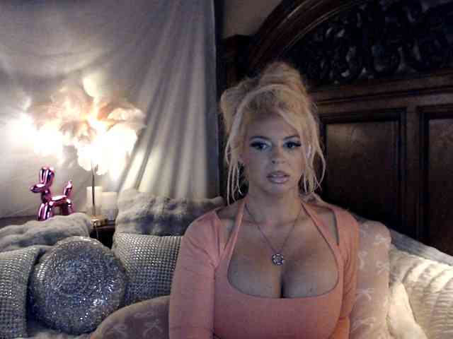 GwenTaylor webcam