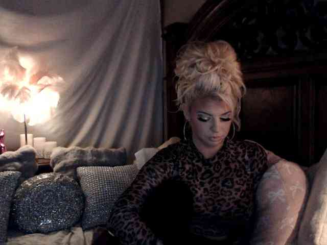 GwenTaylor webcam