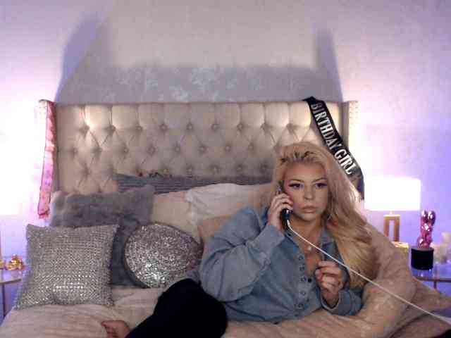 GwenTaylor webcam