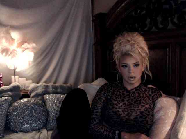 GwenTaylor webcam