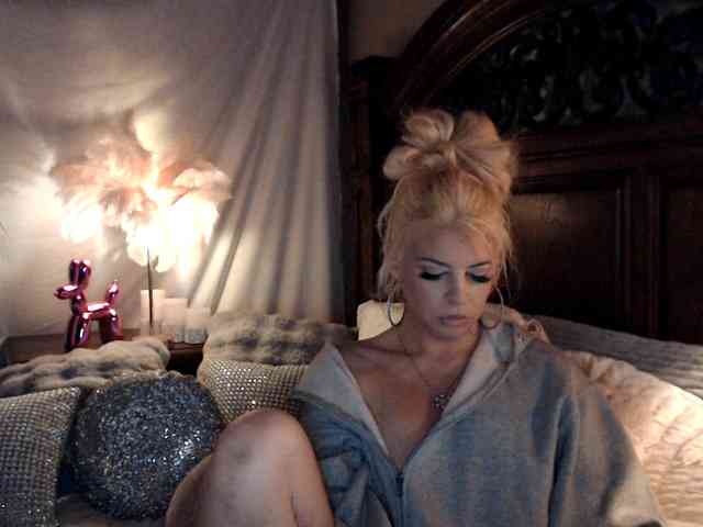 GwenTaylor webcam