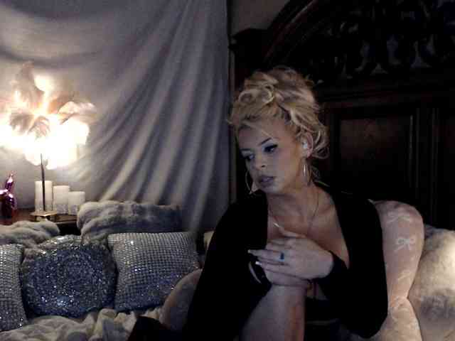 GwenTaylor webcam