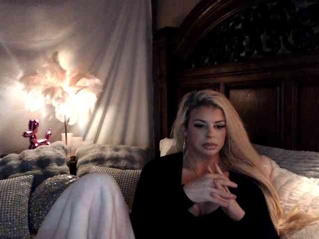 GwenTaylor webcam