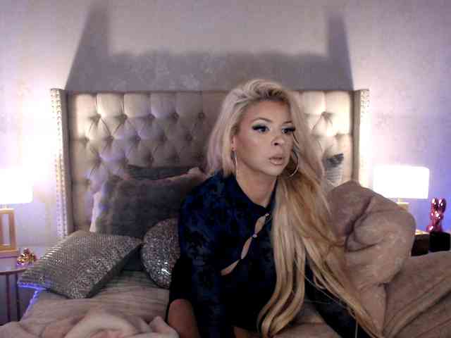 GwenTaylor webcam