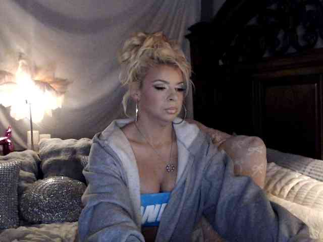 GwenTaylor webcam