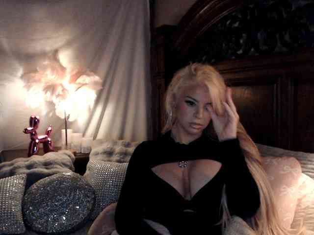 GwenTaylor webcam