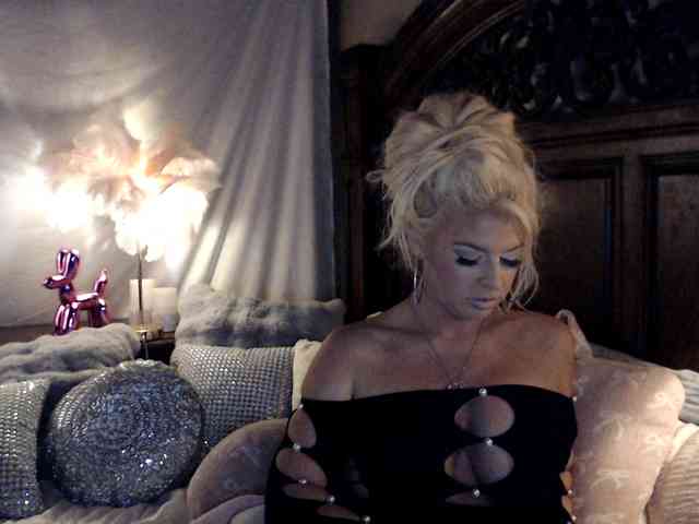 GwenTaylor webcam