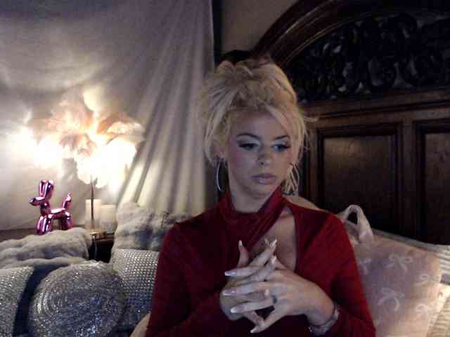 GwenTaylor webcam
