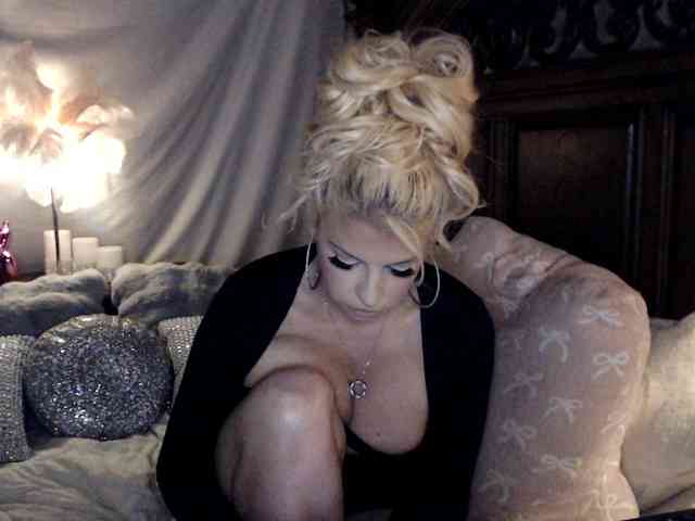 GwenTaylor webcam