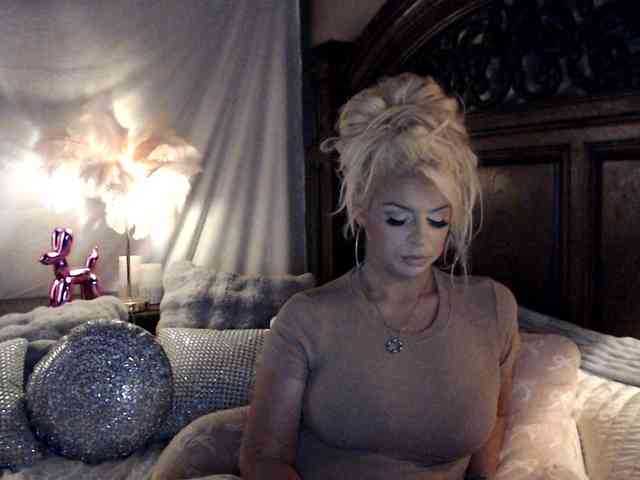 GwenTaylor webcam
