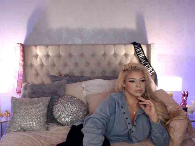 GwenTaylor webcam