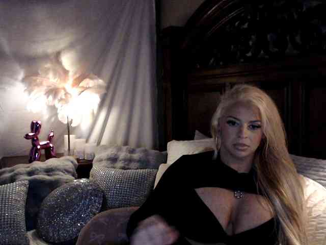GwenTaylor webcam