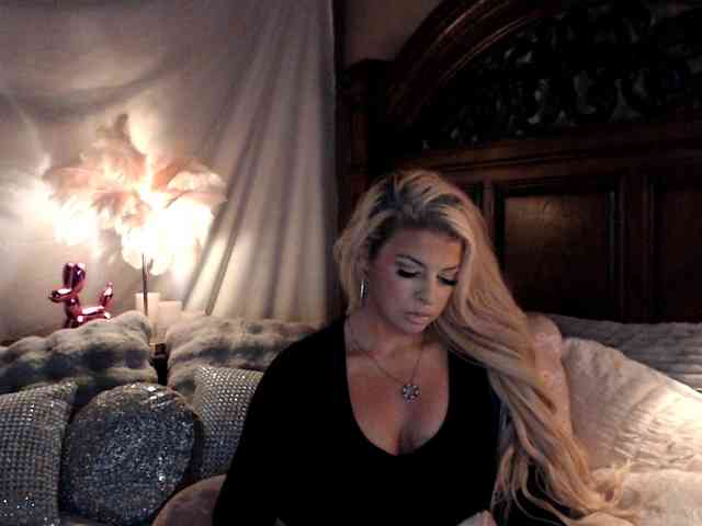 GwenTaylor webcam