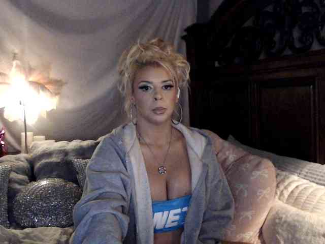 GwenTaylor webcam