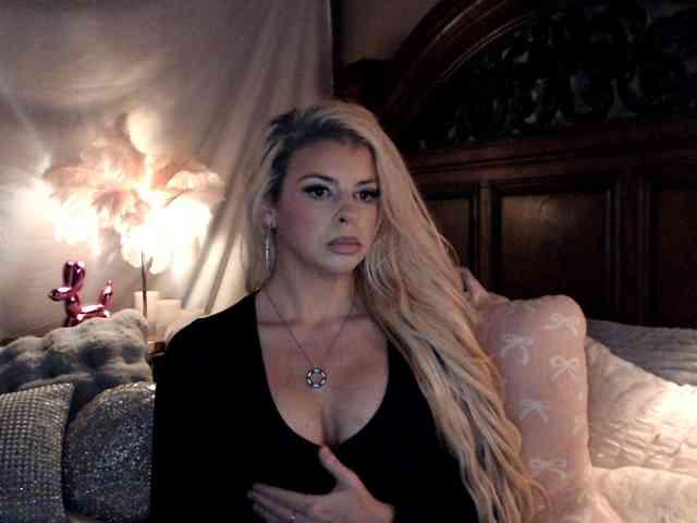 GwenTaylor webcam
