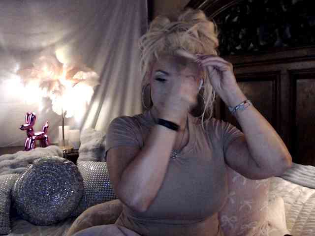 GwenTaylor webcam
