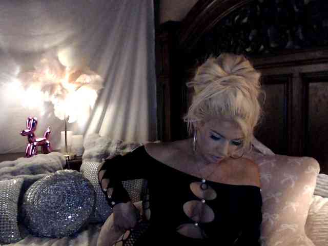 GwenTaylor webcam