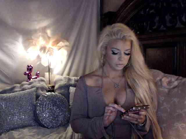 GwenTaylor webcam